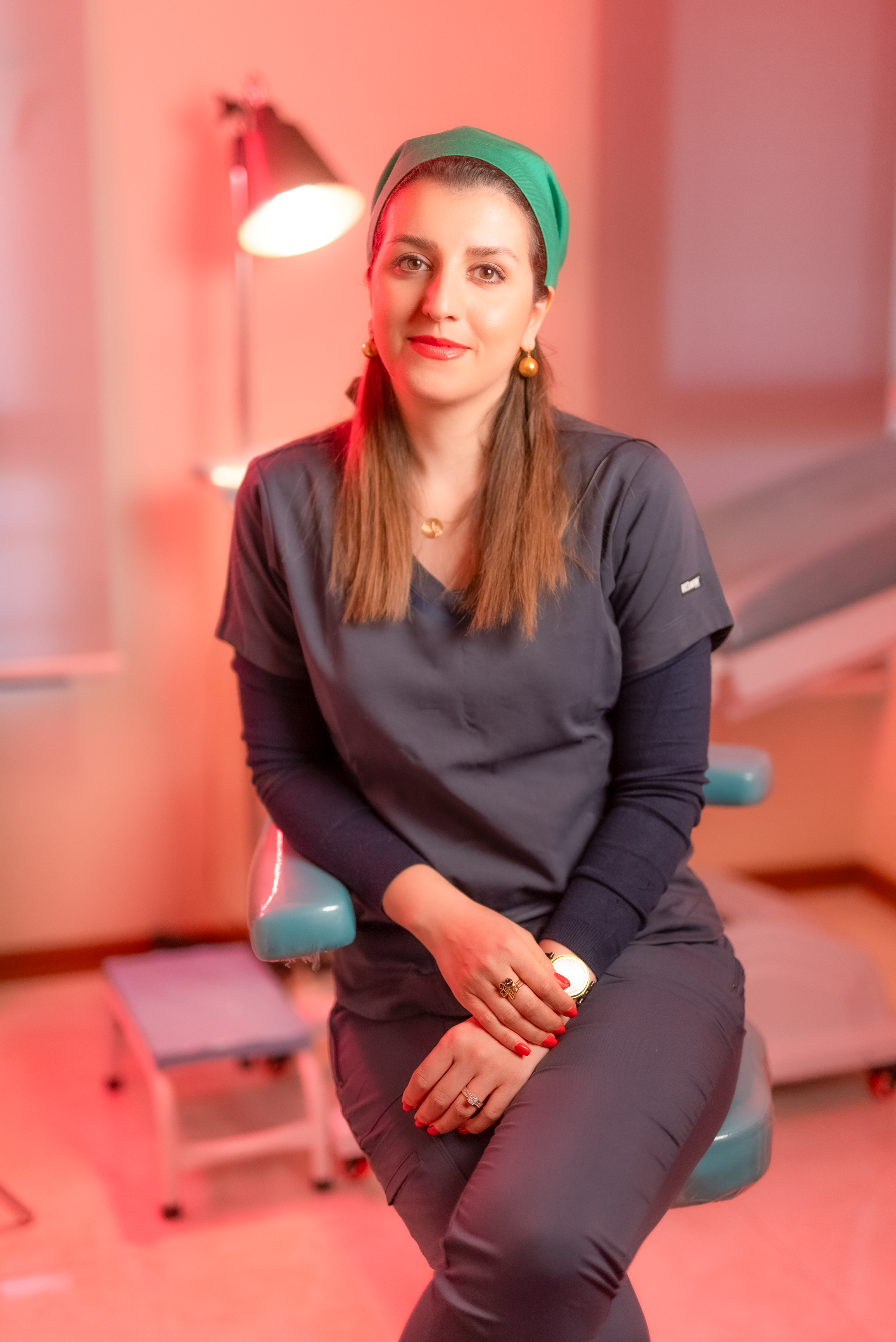 بهترین دکتر زنان اصفهان، دکتر مریم معتمدی